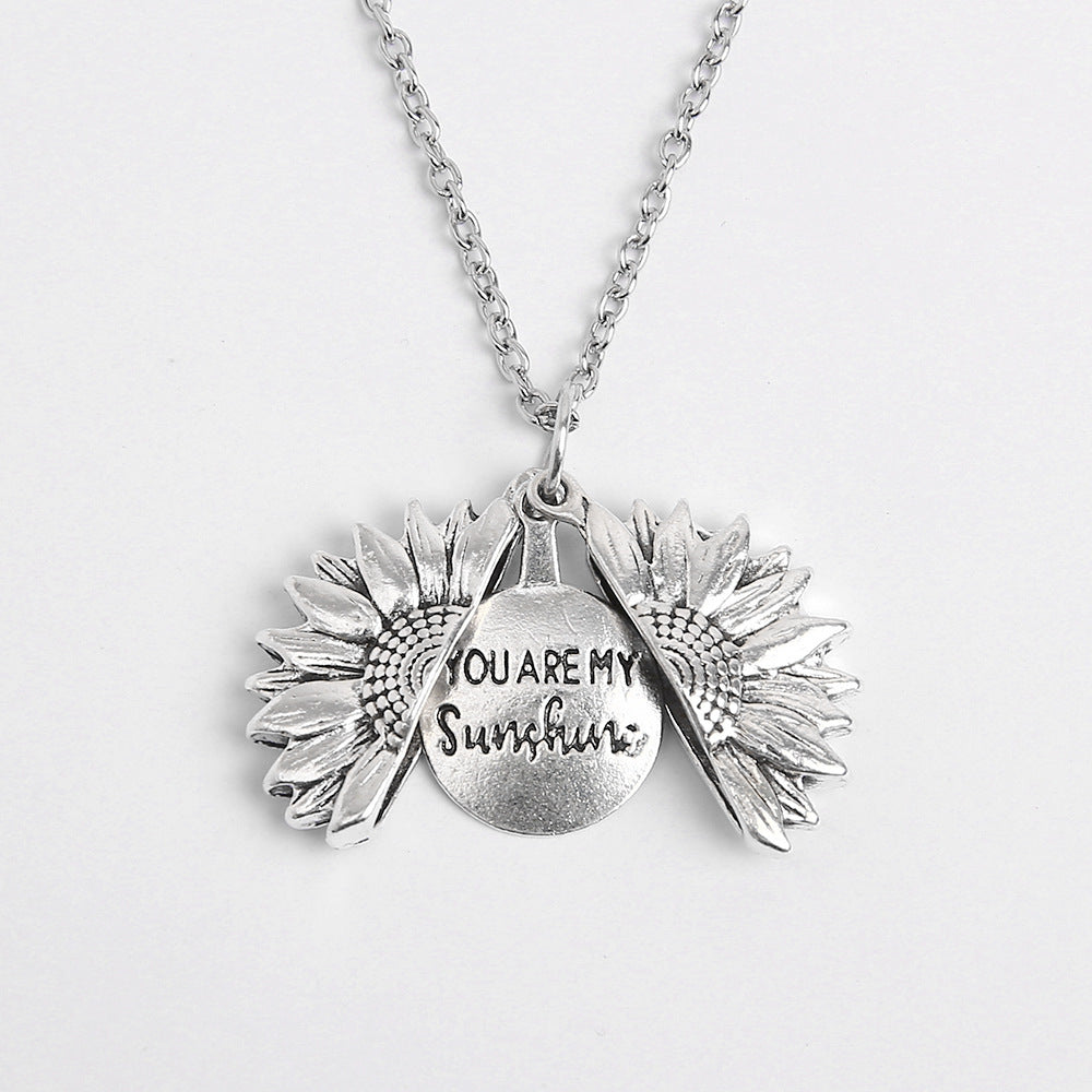 Ornament Alloy Flower Necklace