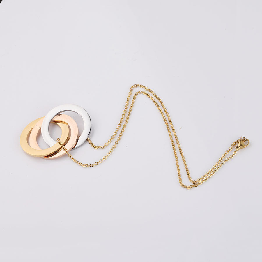 Three Ring Tricolor Name Necklace