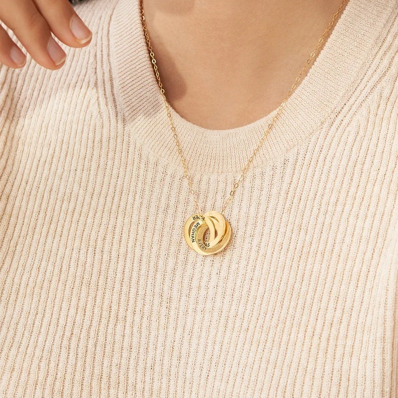 Three Ring Tricolor Name Necklace