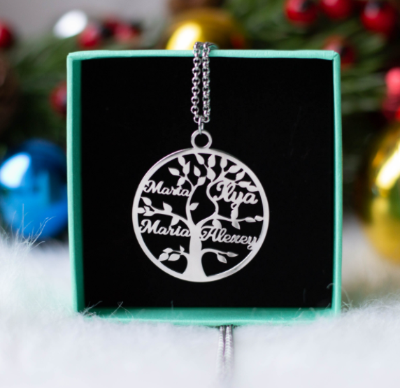 Personalized Family Tree Name Necklace