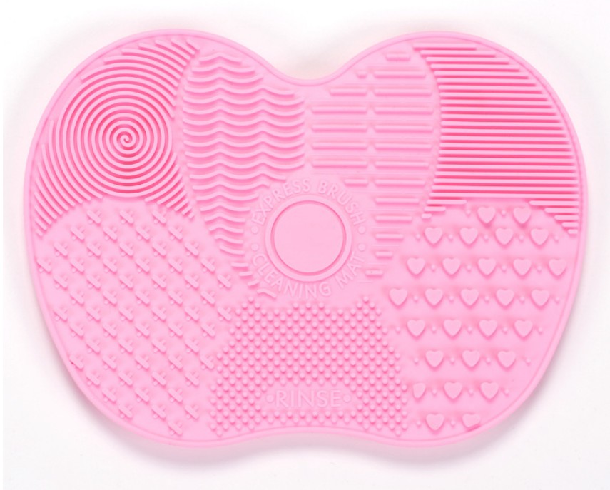 Makeup brush cleaning pad