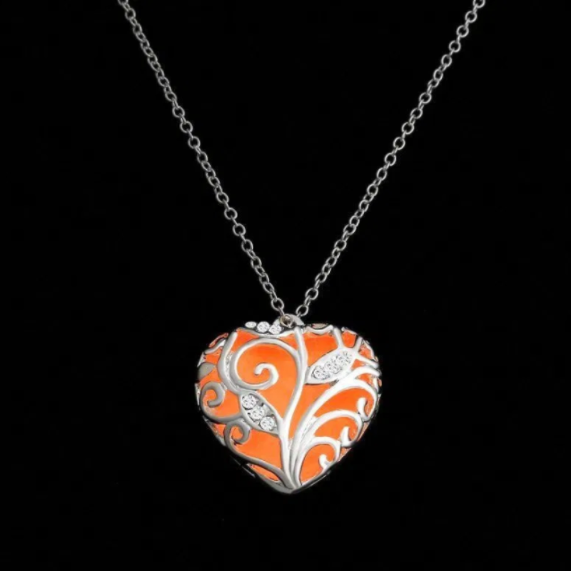 Glowing Heart Pendant Necklace